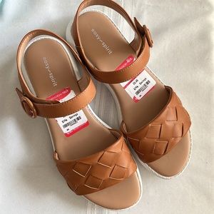 New! Easy Spirit Tan Sandals, 9-1/2